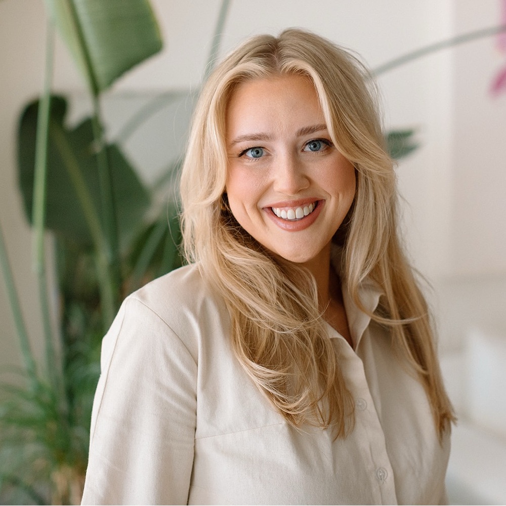 Meet your Posher, Julia